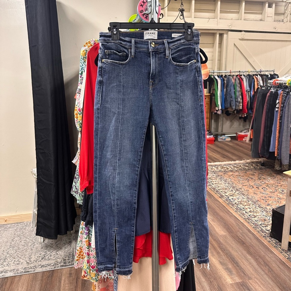 Frame Le Nouveau Straight jeans in a medium blue wash with front ankle slits 26